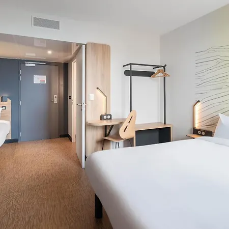 Sud Hotel 3*